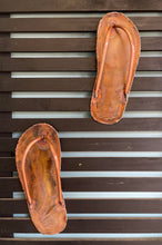 Load image into Gallery viewer, Copper Large Jandals